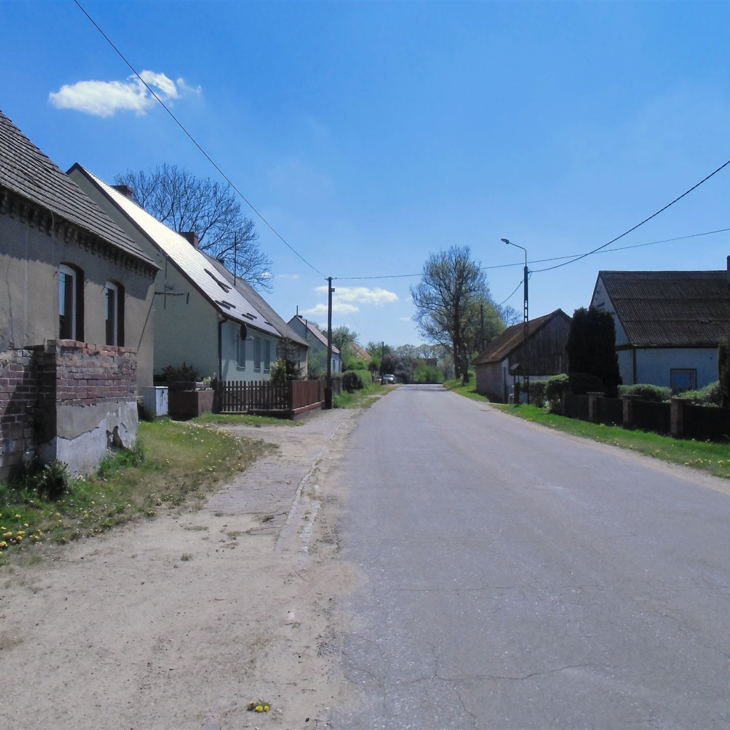 Dorfstraße, Dolgen, Kreis Dramburg, Pommern,