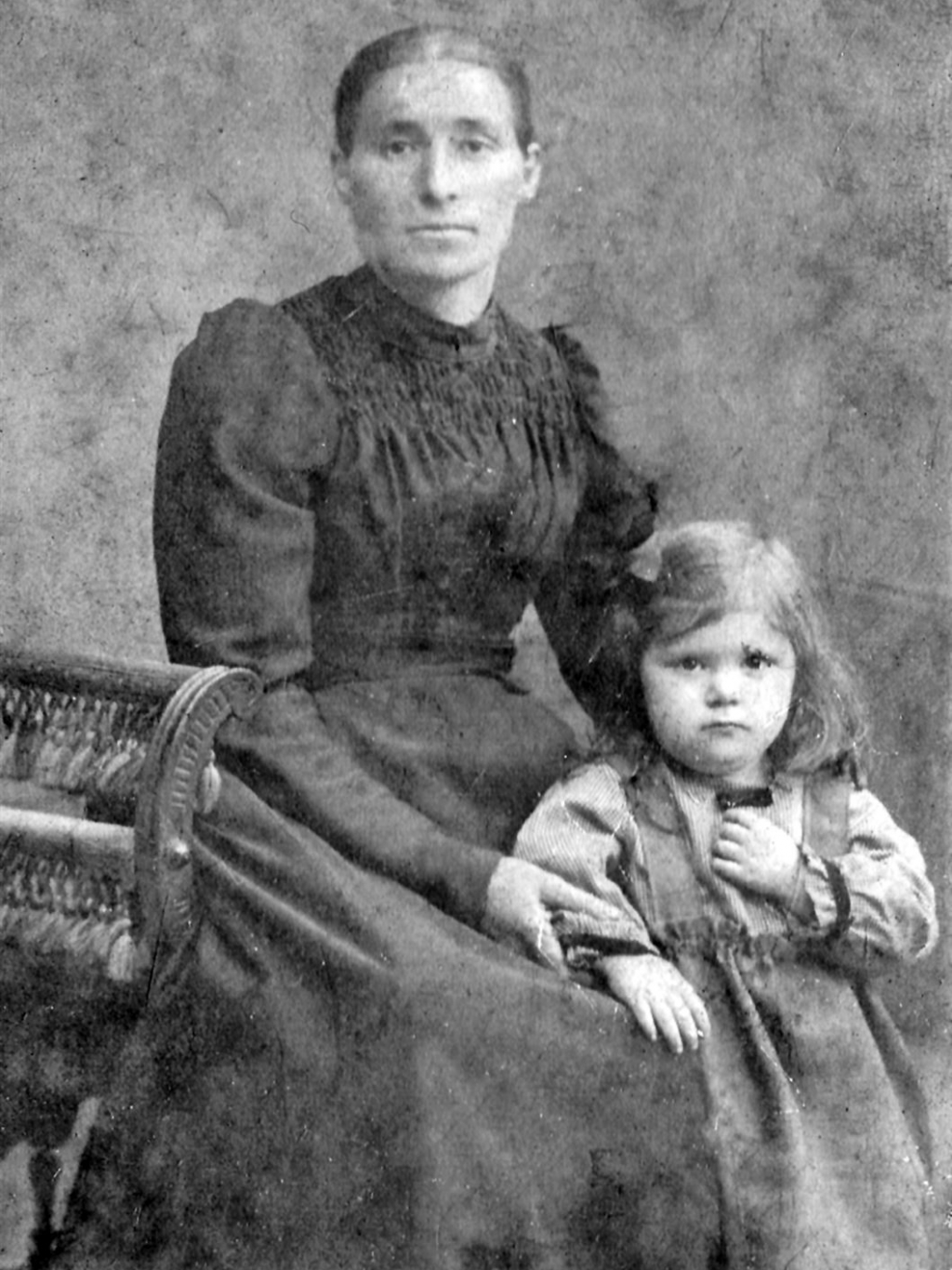 Anna FISCHBACH, Anna ADAM,